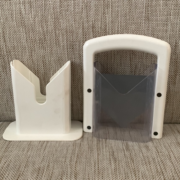 The Original Bagel Guillotine Universal Slicer - Picture 11 of 16